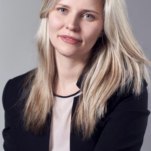 Ірина Сизонова onerror=