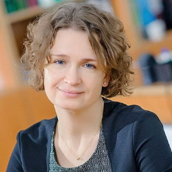 Марина Іванцова onerror=