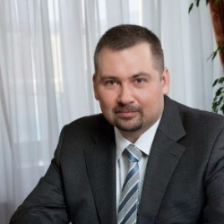 Роман Водолазький onerror=
