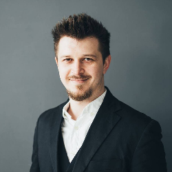 Віталій Кирилів onerror=