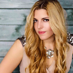 Diana Golyash onerror=